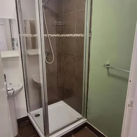 Flat In Nottingham Apartment Exterior photo